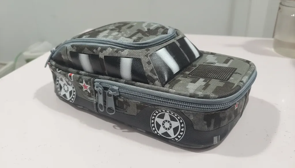 Limited Car Edition Pouch